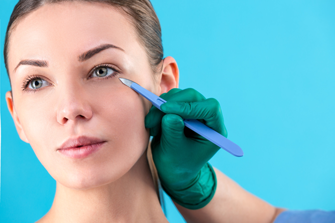 Blepharoplastie INFÉRIEURE